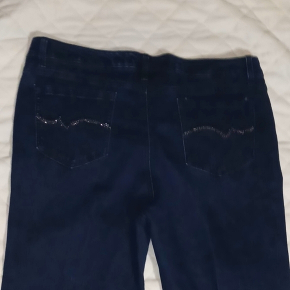 Jones New York Sutton Straight Jeans - Picture 1 of 5